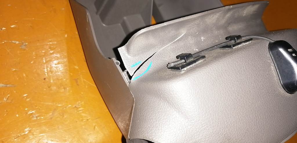 кожух рулевой колонки Nissan March