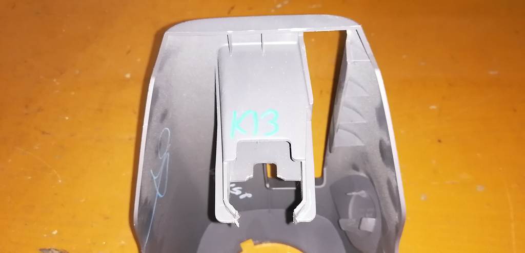 кожух рулевой колонки Nissan March