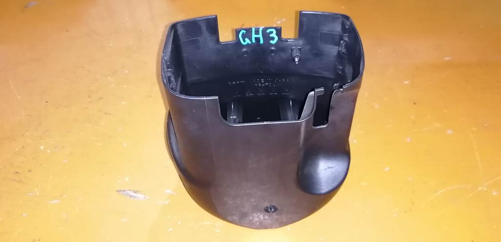 кожух рулевой колонки Subaru Impreza