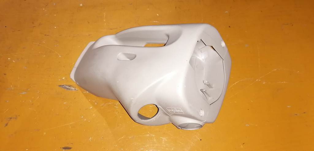 кожух рулевой колонки Toyota Sienta