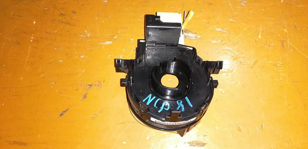 шлейф-лента руля Toyota Sienta