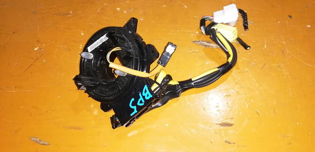 шлейф-лента руля Subaru Legacy