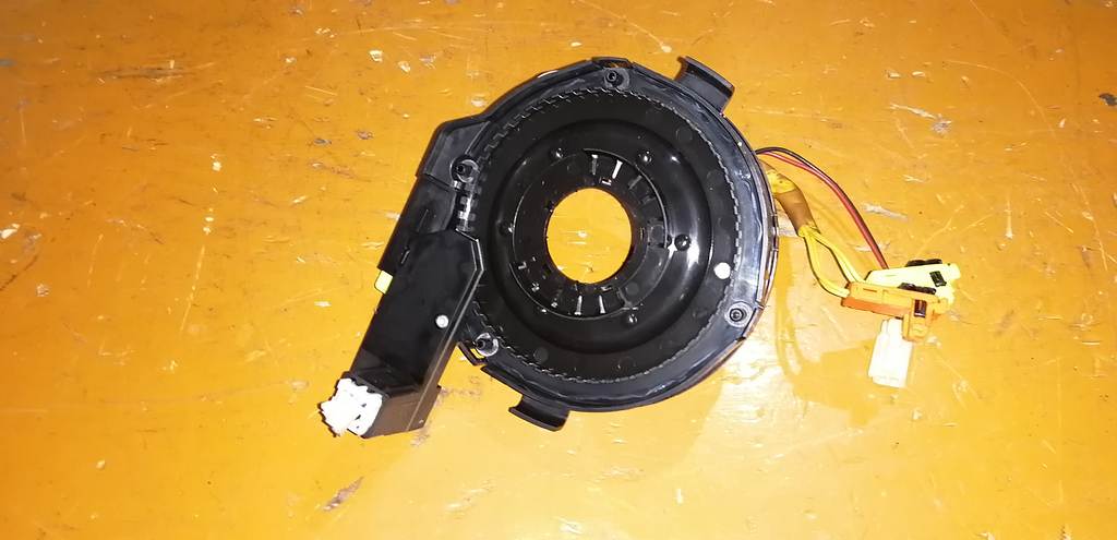 шлейф-лента руля Mazda Demio