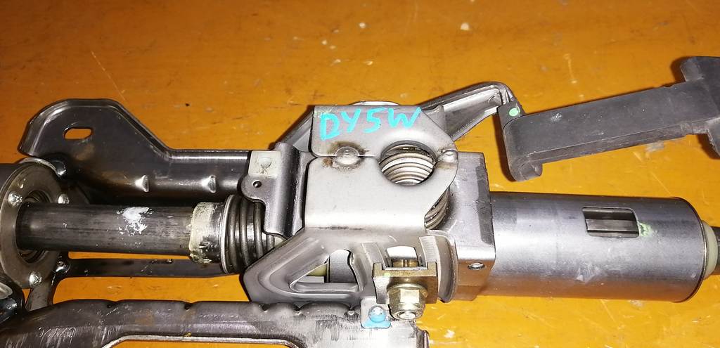 рулевая колонка Mazda Demio