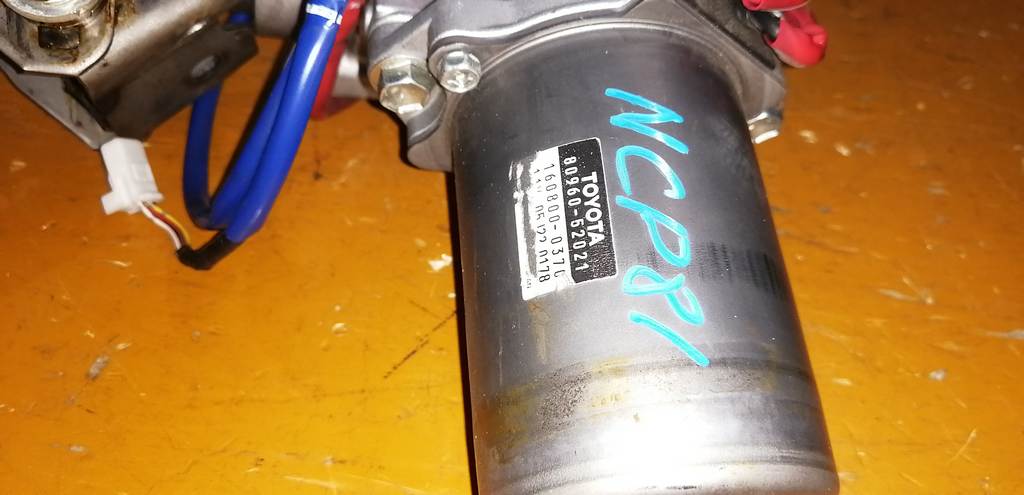 рулевая колонка Toyota Sienta