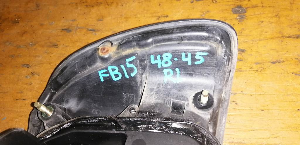 стоп-сигнал Nissan Sunny