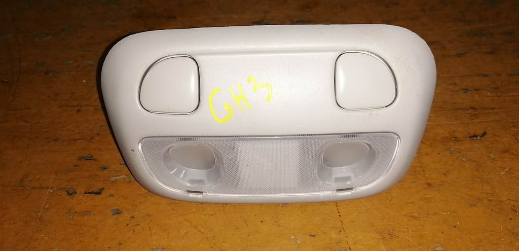 плафон салонный Subaru Impreza