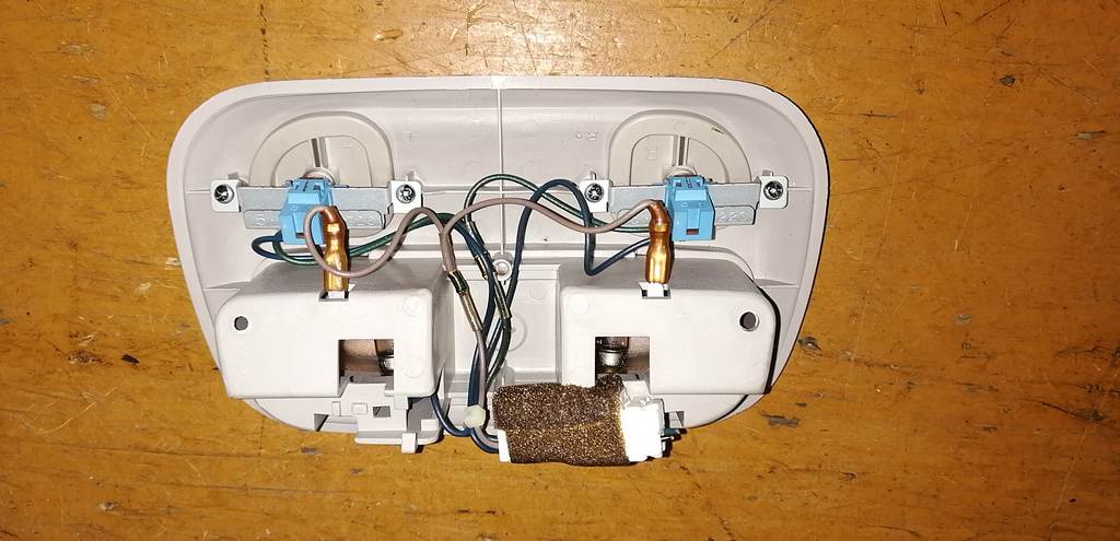 плафон салонный Subaru Impreza