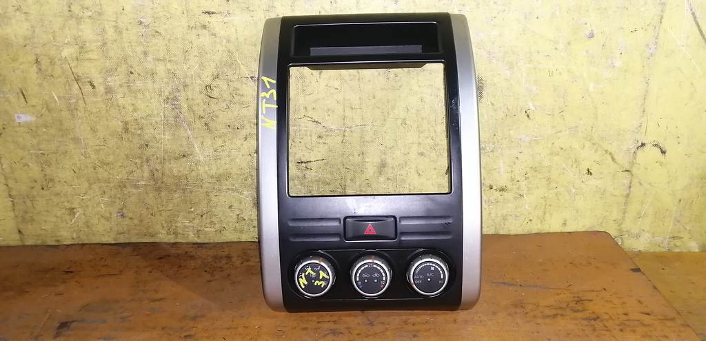 климат-контроль Nissan X-Trail