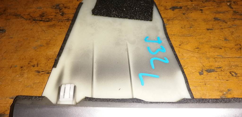 накладка на центральную консоль Nissan Teana