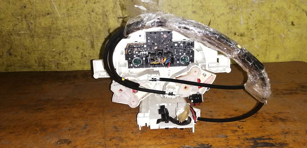 климат-контроль Nissan March