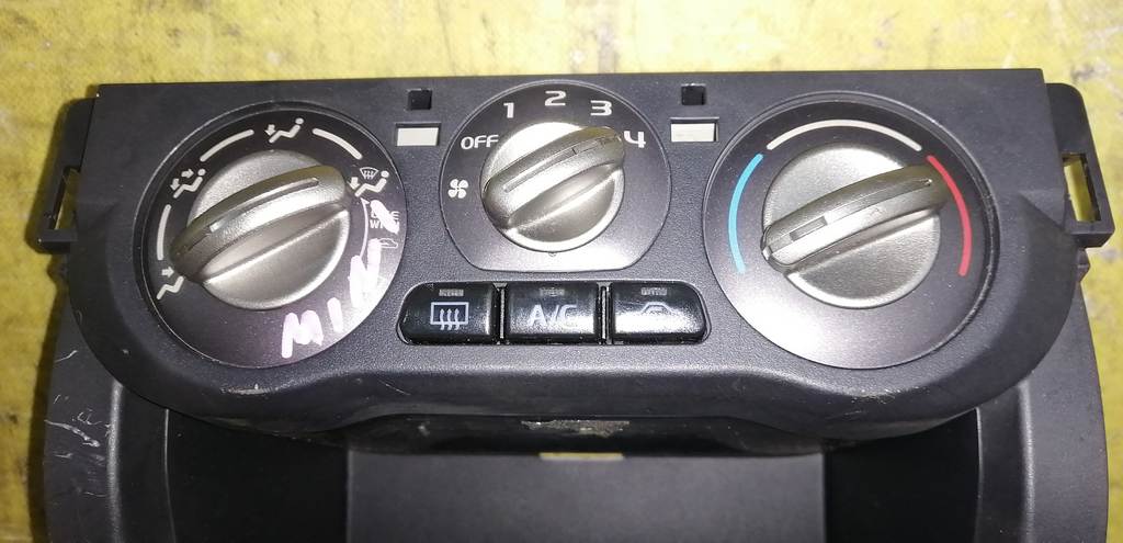 климат-контроль Mitsubishi Pajero Mini