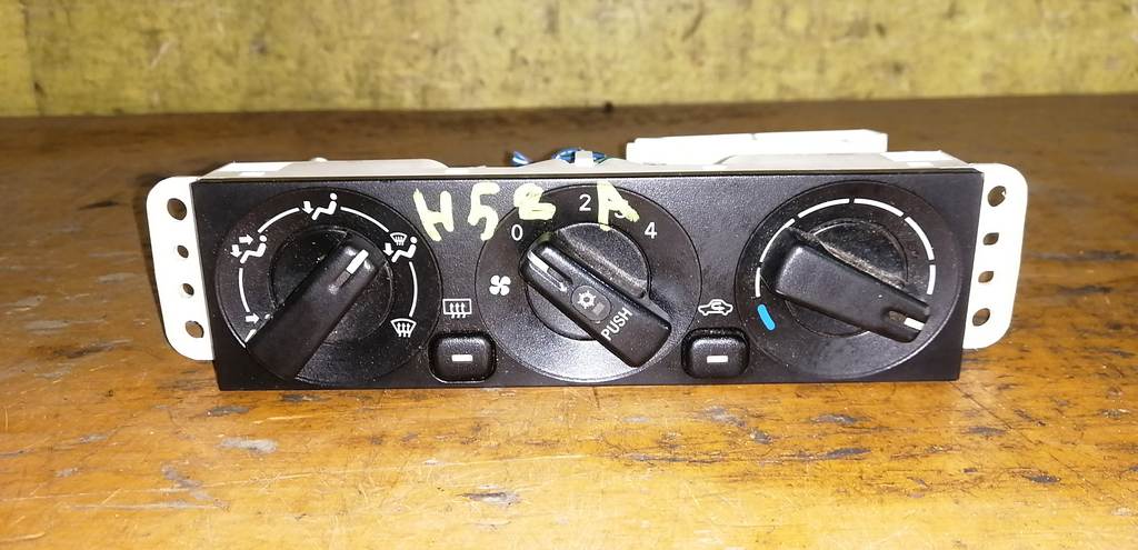 климат-контроль Mitsubishi Pajero Mini