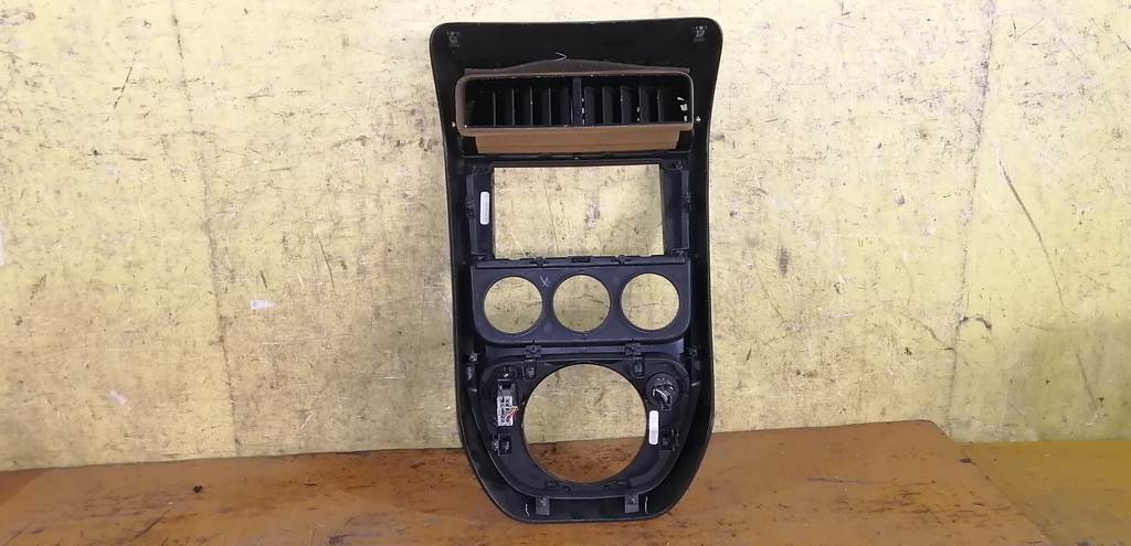 консоль магнитофона Honda Element