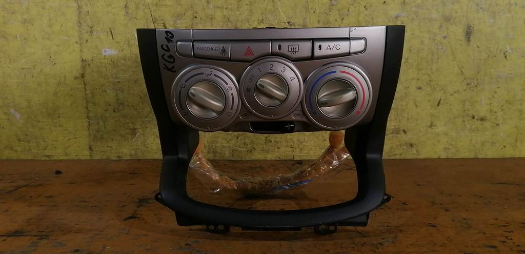 климат-контроль Toyota Passo