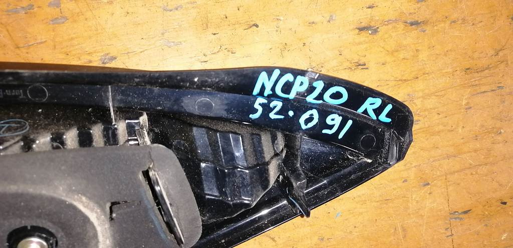 стоп-сигнал Toyota Funcargo