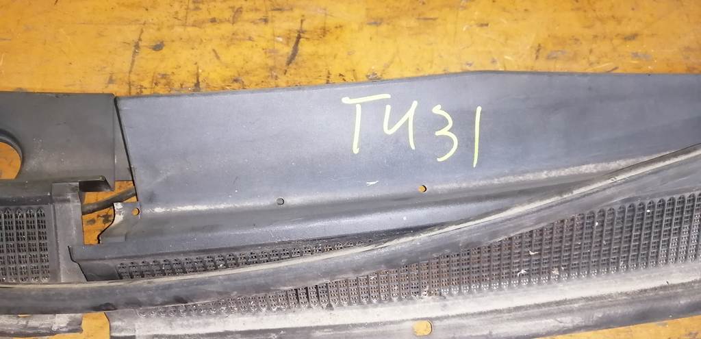 жабо Nissan Presage