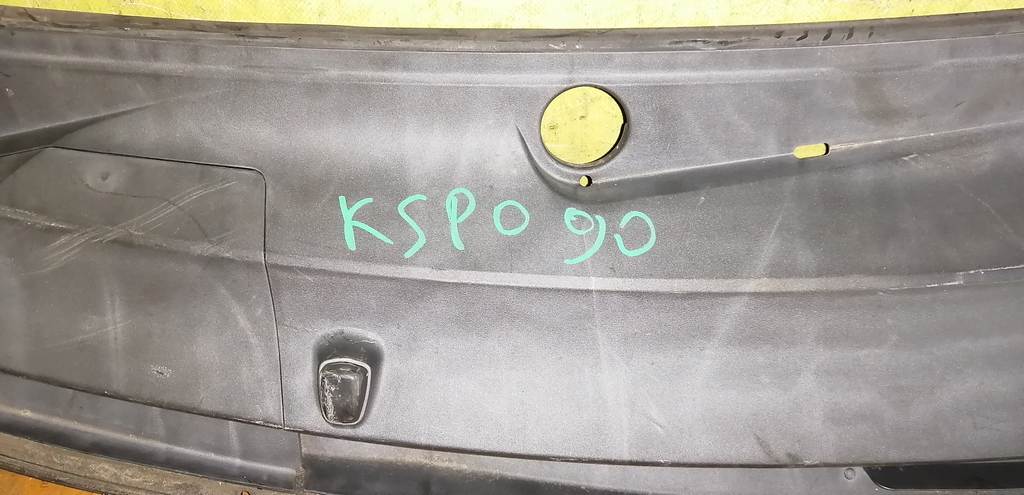 жабо Toyota Vitz