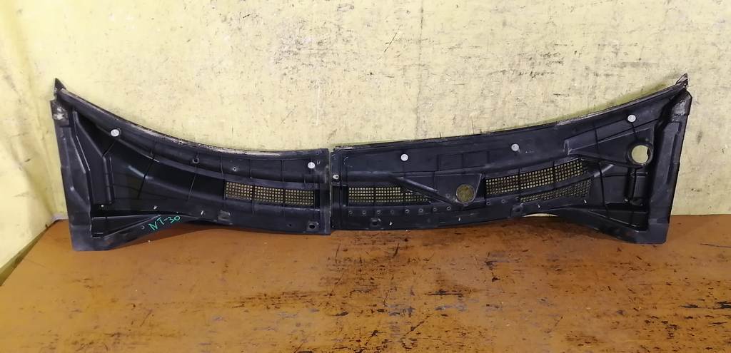 жабо Nissan X-Trail