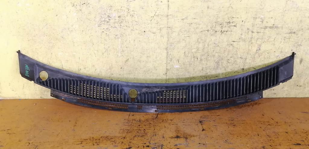 жабо Mazda Demio