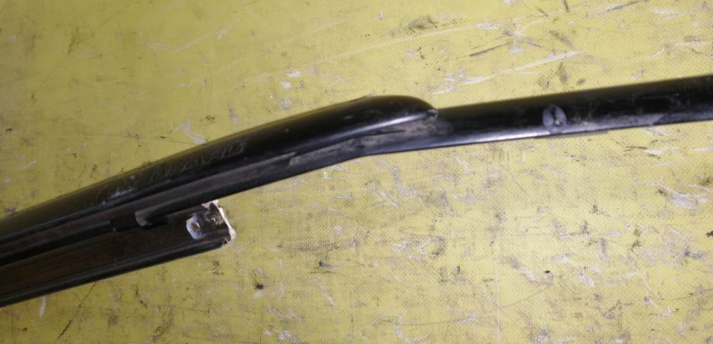 ветровик Subaru Legacy