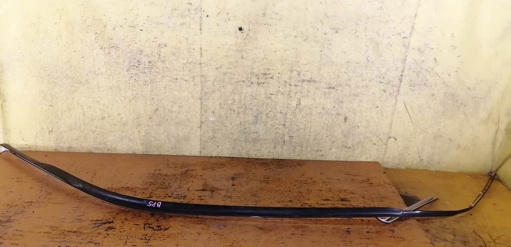 ветровик Subaru Legacy