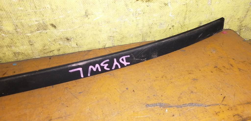 молдинг на крышу Mazda Demio