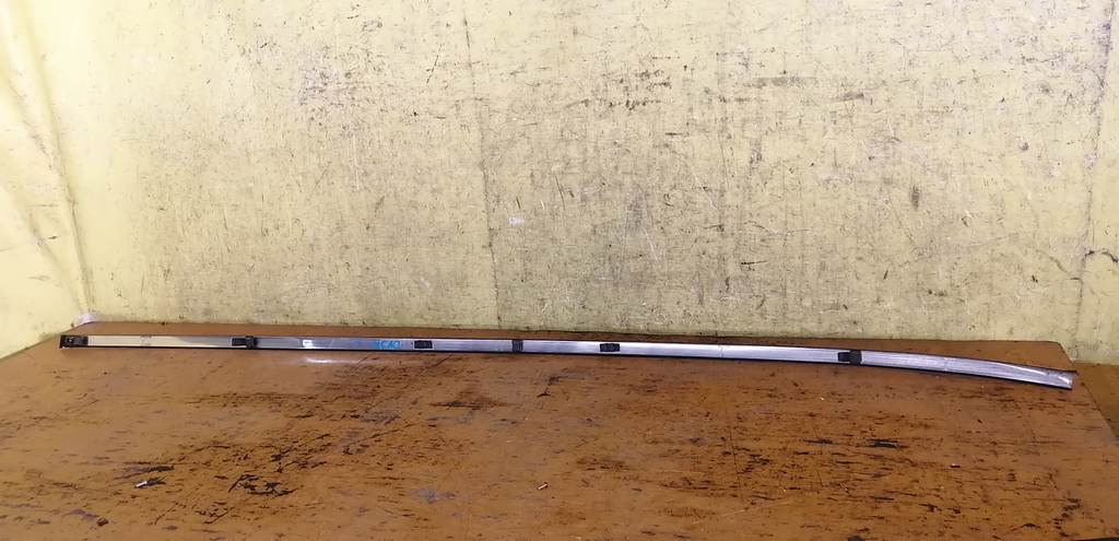 молдинг на крышу Mazda Demio