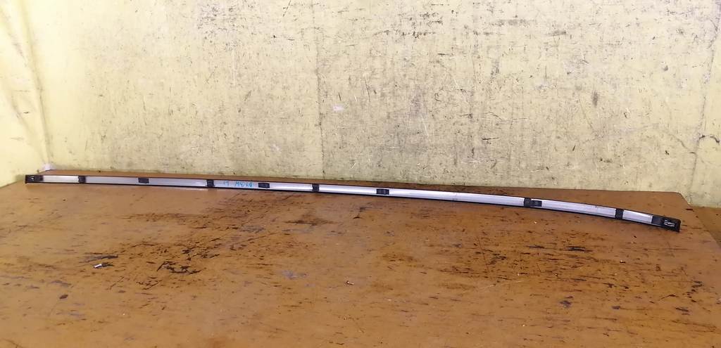 молдинг на крышу Mazda Demio