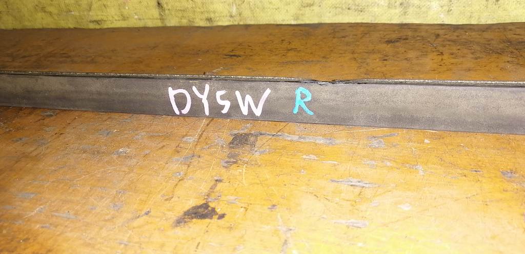 молдинг на крышу Mazda Demio