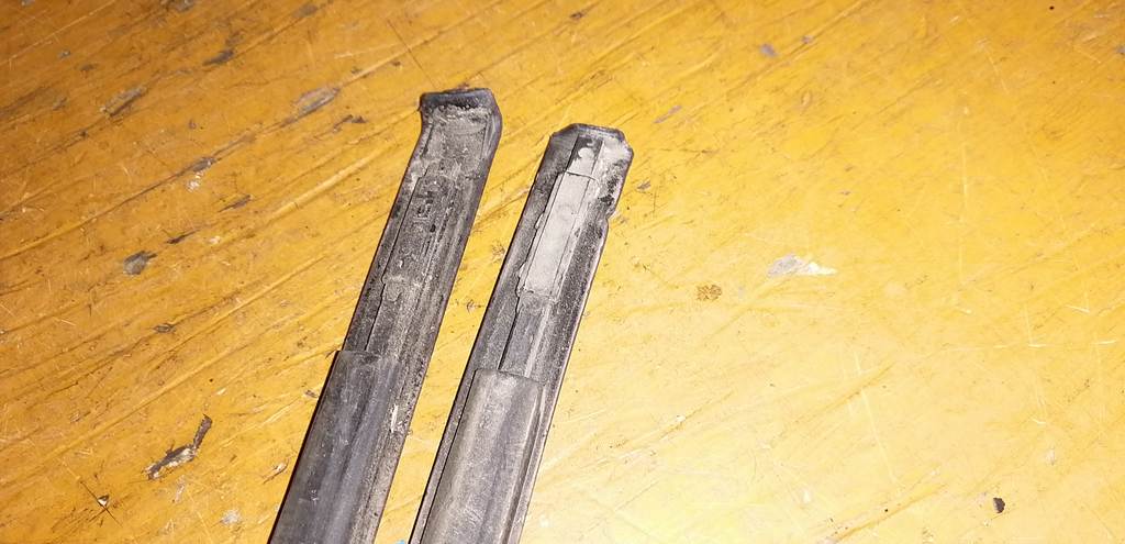 молдинг на крышу Toyota Funcargo