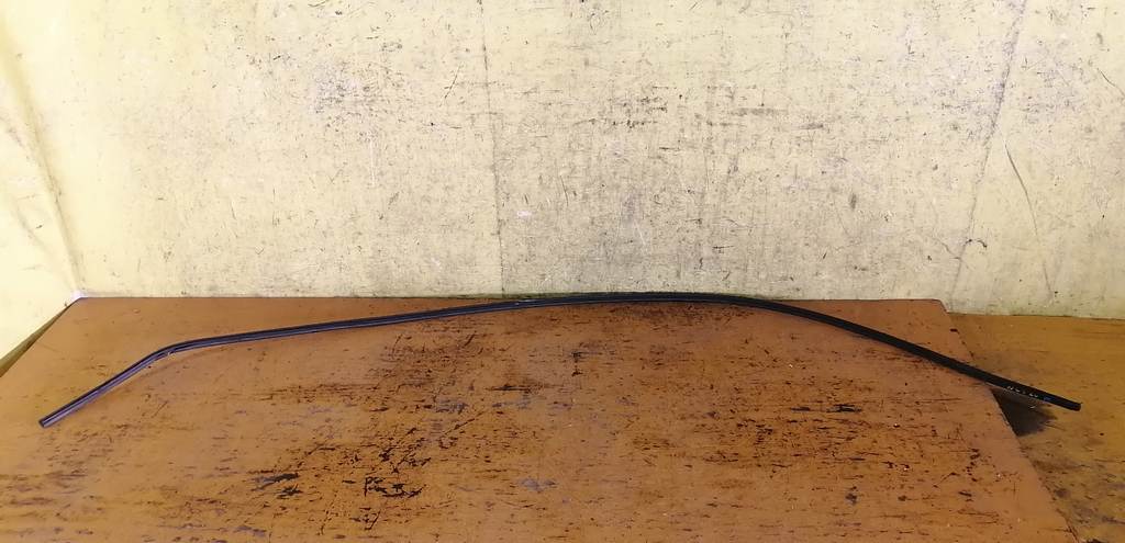 молдинг на крышу Toyota Funcargo