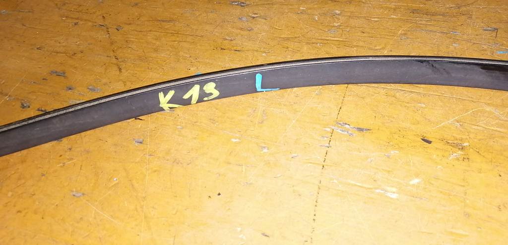 молдинг на крышу Nissan March