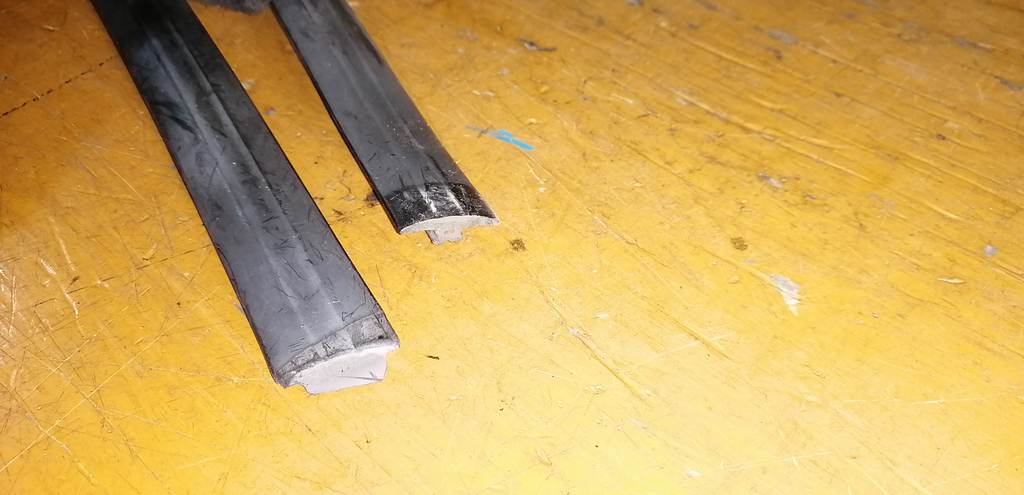 молдинг на крышу Honda Freed