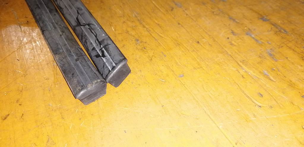 молдинг на крышу Suzuki Solio