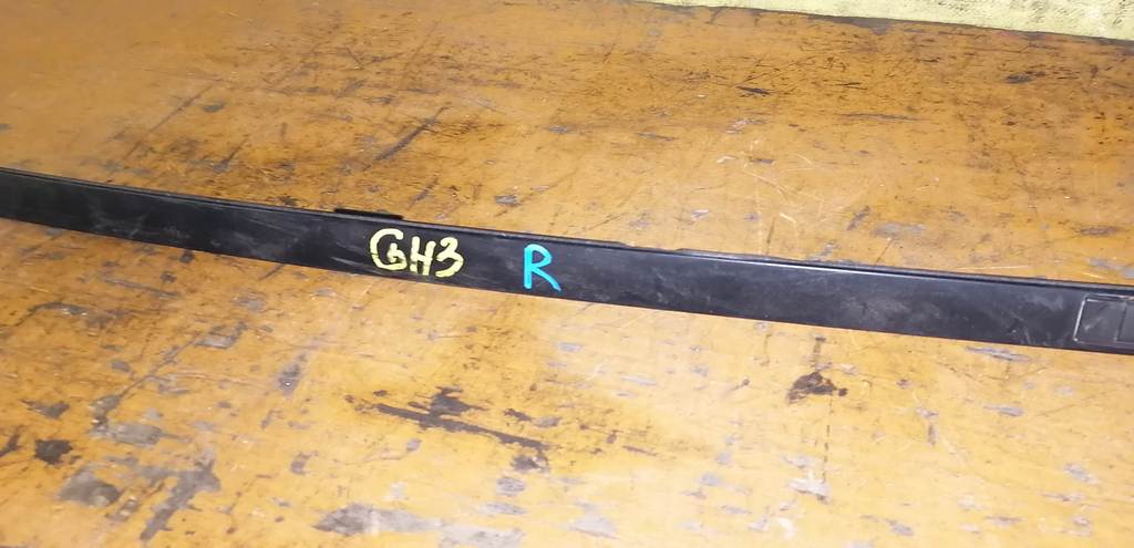 молдинг на крышу Subaru Impreza