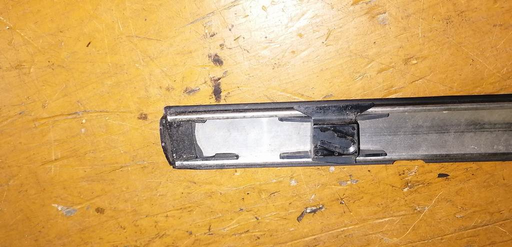 молдинг на крышу Subaru Impreza