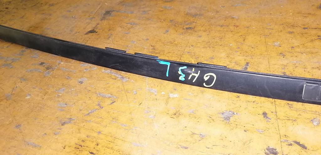 молдинг на крышу Subaru Impreza