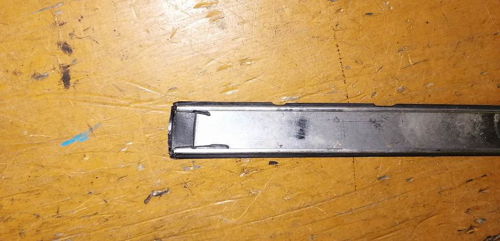 молдинг на крышу Subaru Impreza