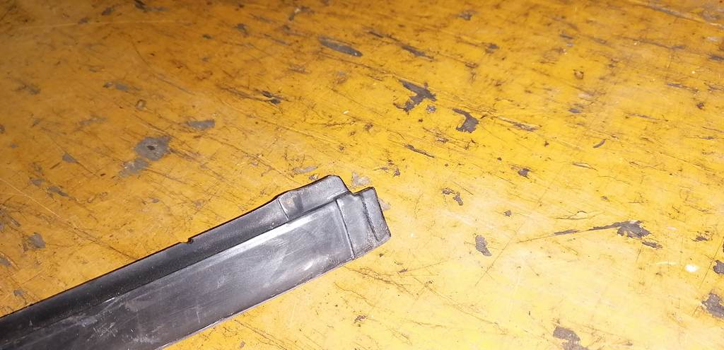 молдинг на крышу Mitsubishi Pajero Mini