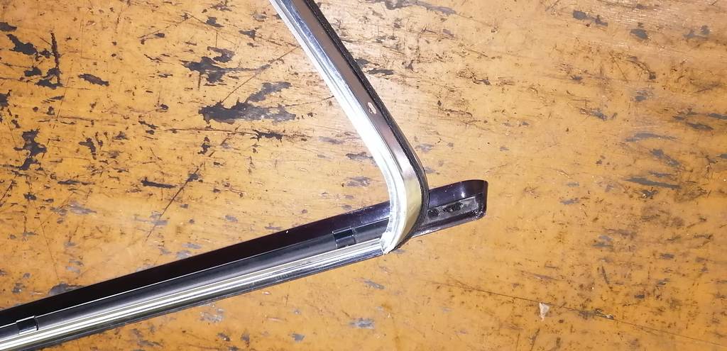 ветровик Subaru Forester