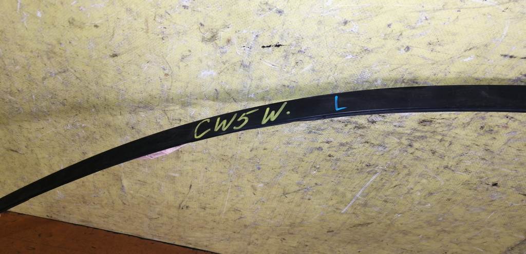 молдинг на крышу Mitsubishi Outlander