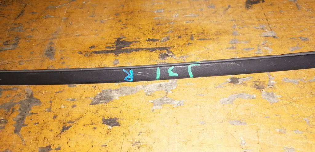 молдинг на крышу Nissan Teana