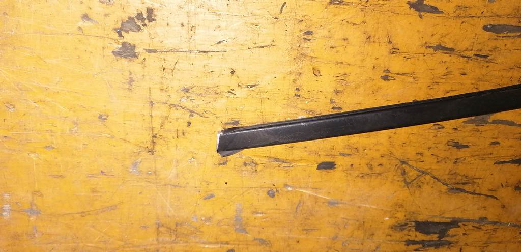 молдинг на крышу Nissan Teana