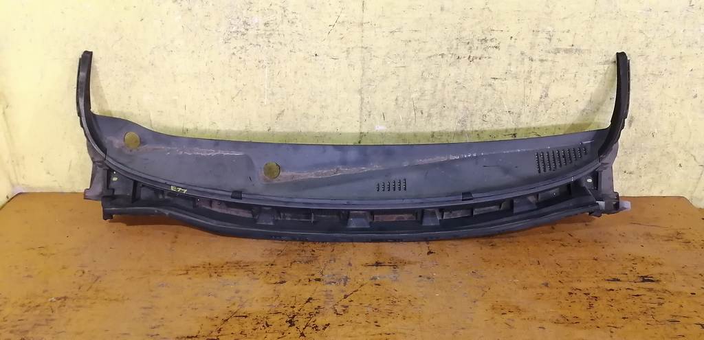 жабо Nissan Note