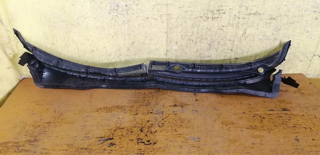 жабо Mitsubishi Outlander