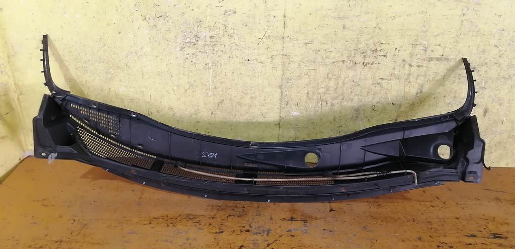 жабо Nissan March