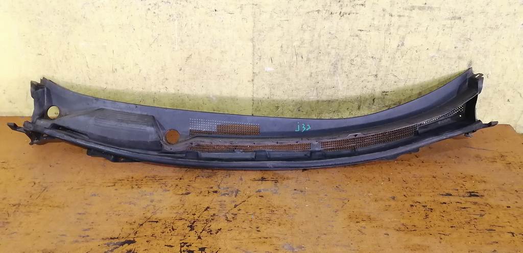 жабо Nissan Teana