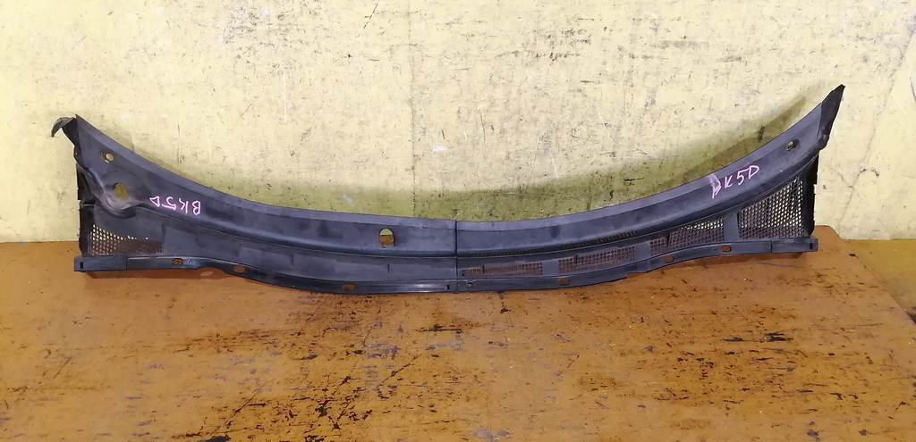 жабо Mazda Axela