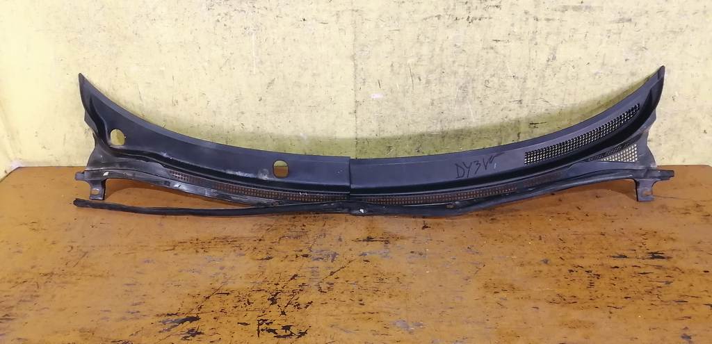 жабо Mazda Demio